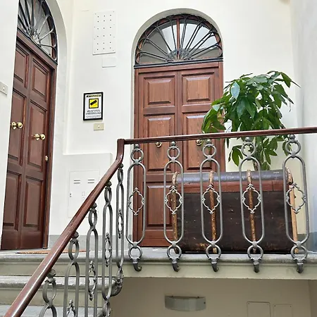 Opus Boutique Tosca -city Center 4*